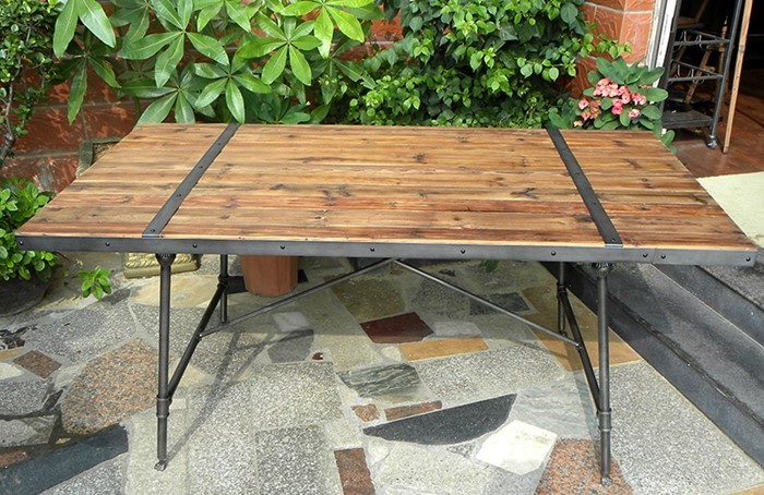 Zaer Ltd International Classic Wooden Top Iron Table with Metal Trim ZR100009