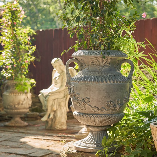 Pots, Planters, & Plant Stands