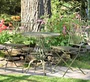 Zaer Ltd International Pre-Order: 3-Piece Metal Bistro Set with Folding Chairs & Round Table in Green ZR191499-GRS