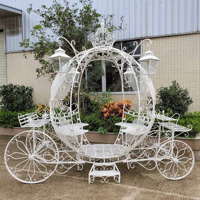 Large Round Cinderella Carriage in Antique White
