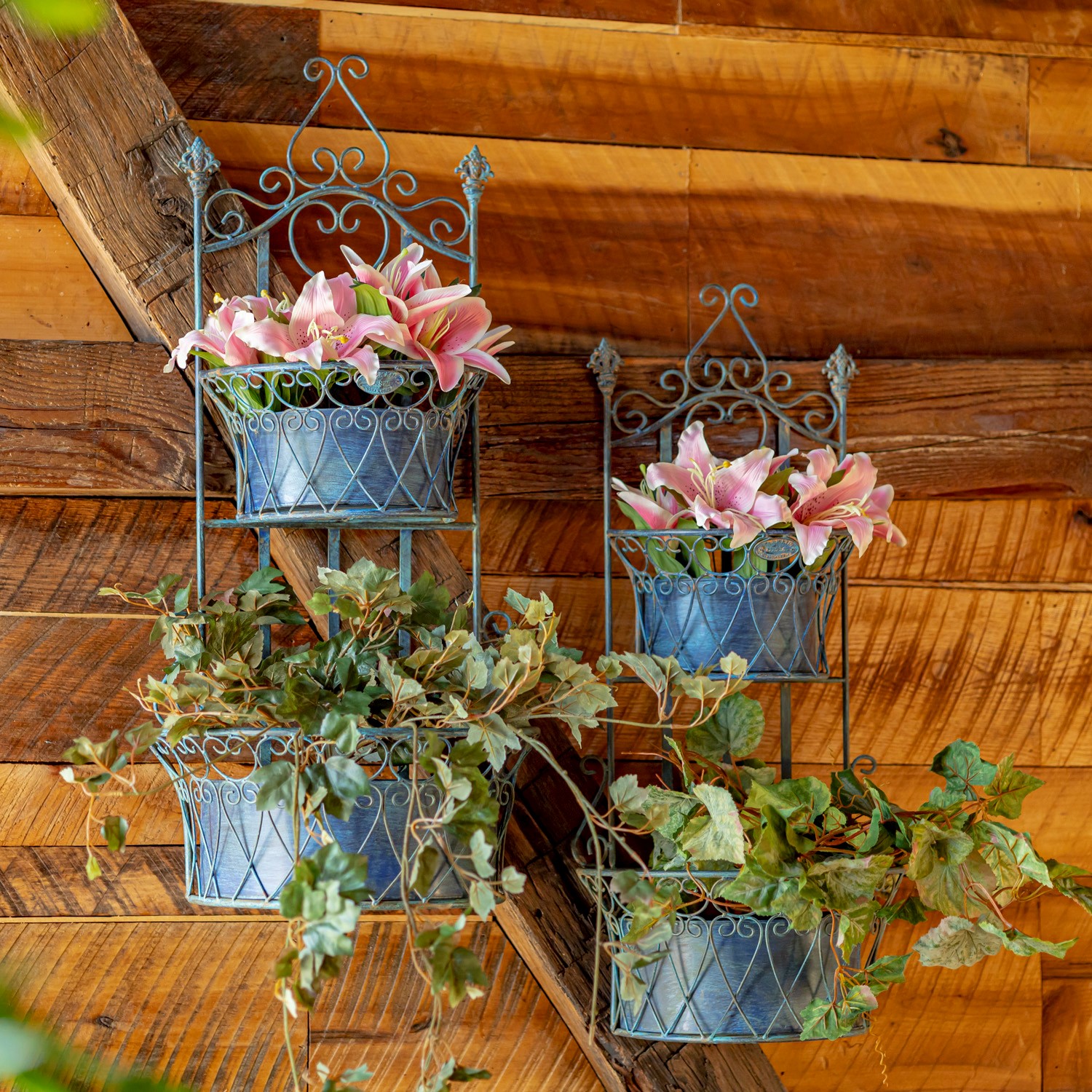 Zaer Ltd International Set of Dual Wall Hanging Planters with Removable Baskets in Cobalt "London 1820" ZR161262-BL