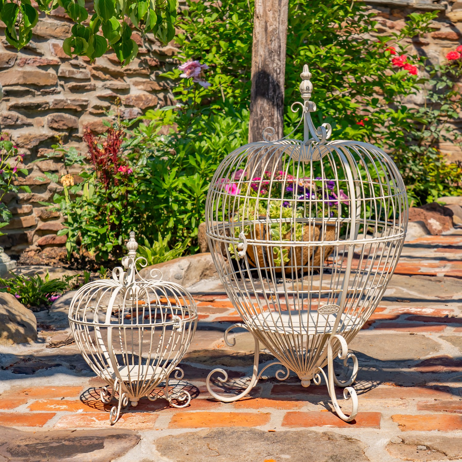 Zaer Ltd. International Set of 2 Metal Heart-Shaped Cage Plant Stands in Antique White "Ariyanna" ZR220415-AW