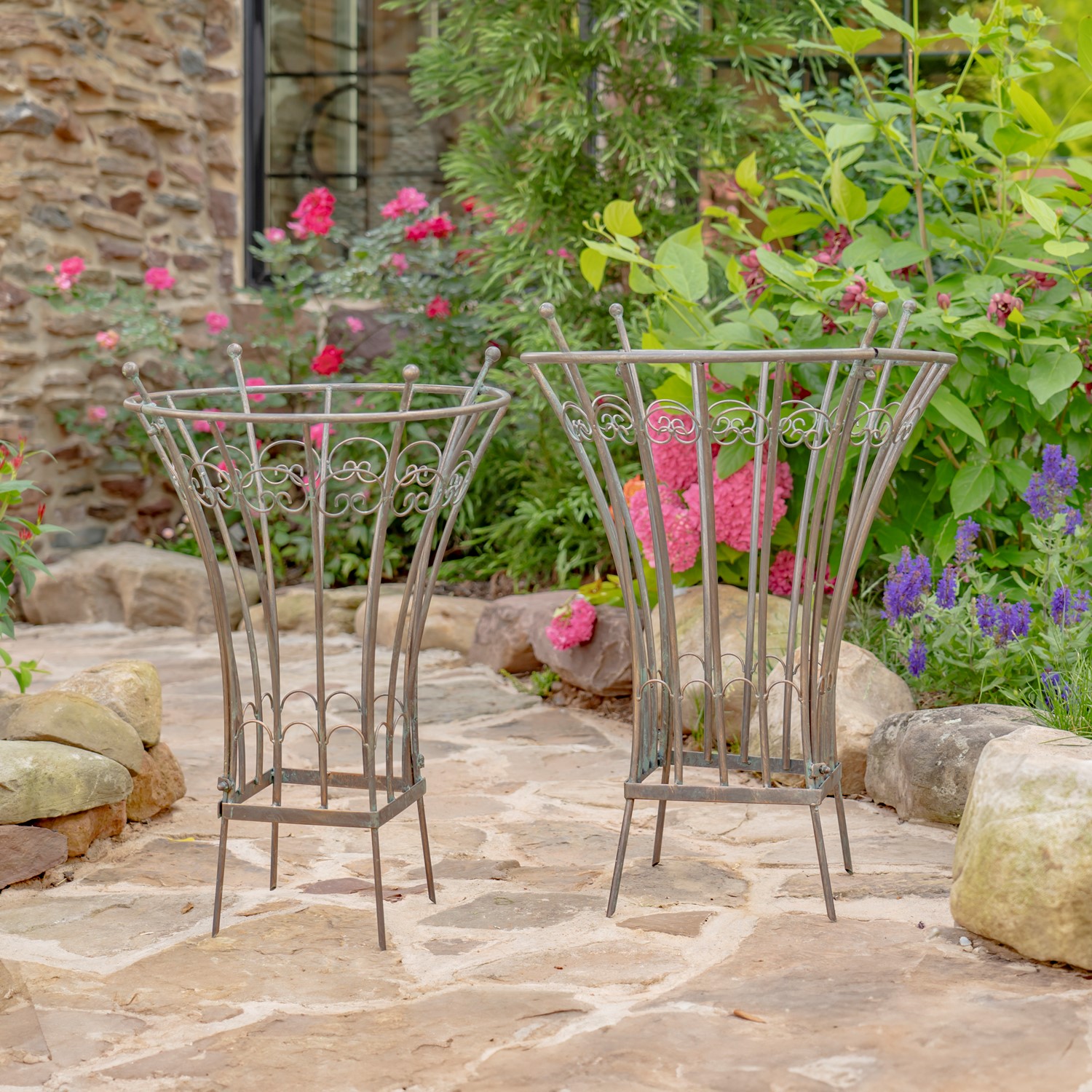 Zaer Ltd. International Set of 2 Round Iron Trellis Garden Stands in Antique Bronze "Stephania" ZR220416-BZ