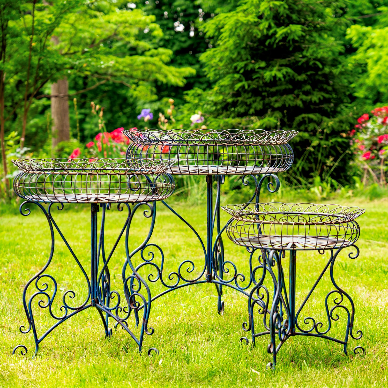 Zaer Ltd. International Set of 3 Round Plant Stands with Baskets in Blue "Copenhagen 1843" ZR220408-BL