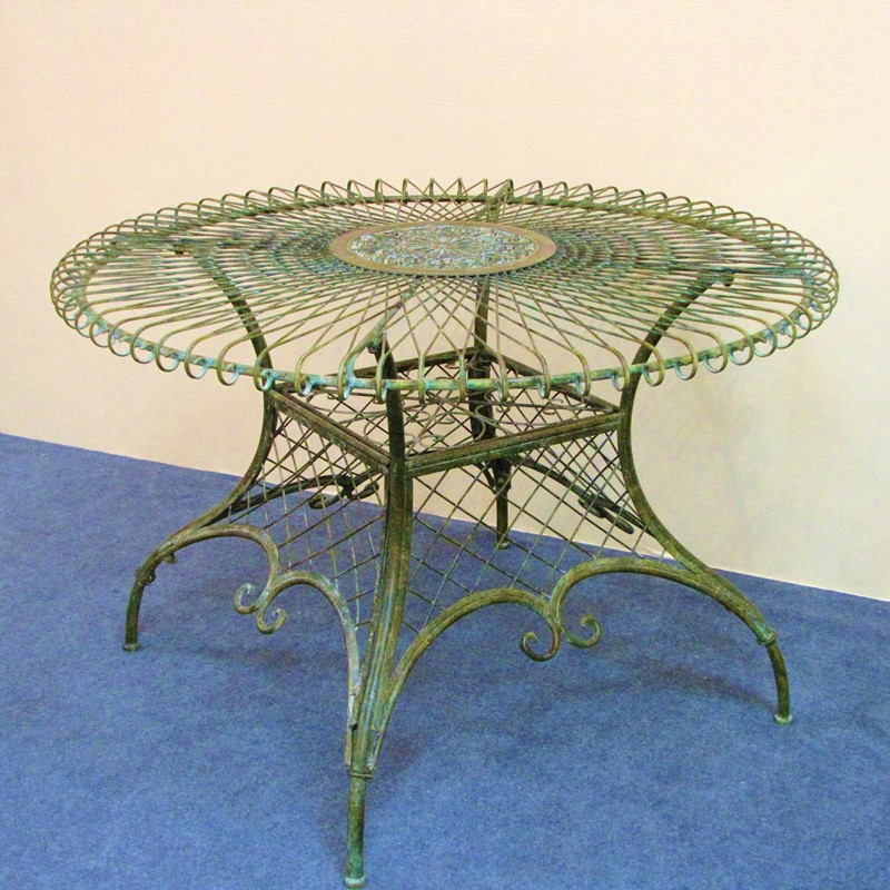 Zaer Ltd. International 48" Victorian-Style Large Round Iron Table in Antique Green ZR090700-GR