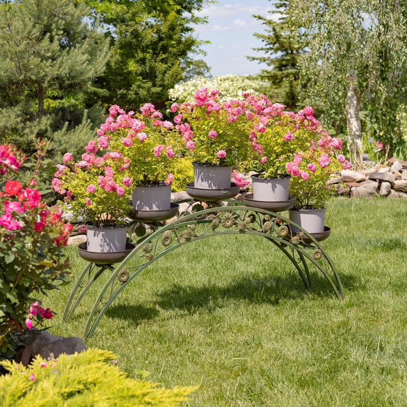Zaer Ltd. International Pre-Order: 5ft. L. Bridge-Like Iron Plant Stand w/5 Planters in Green "Helsinki" ZR230420-GR