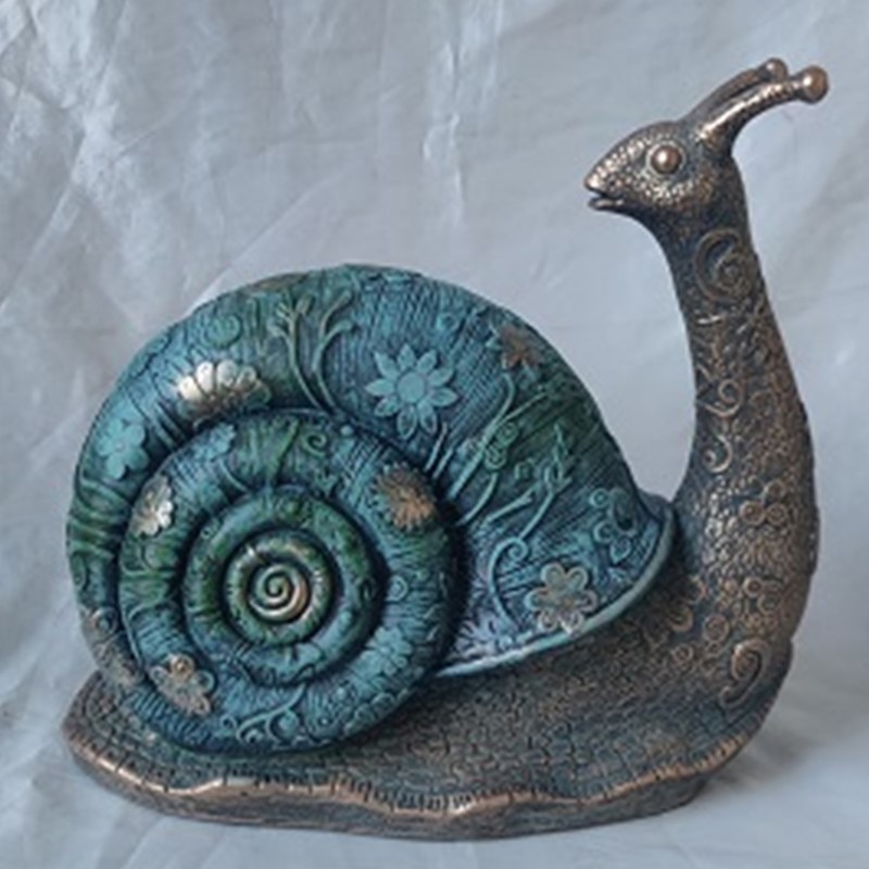 Zaer Ltd International Pre-Order: 11" Magnesium Snail Garden Decoration "Zippy" ZR730113