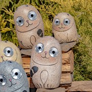 Zaer Ltd International Set of 3 Solar "Rock" Cats with Light Up Eyes in Three Assorted Colors VA100003-SET View 3