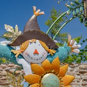 Zaer Ltd. International Pre-Order: 9.75ft. Tall Thanksgiving Harvest Arch with Scarecrows & Pumpkins ZR180735 View 3