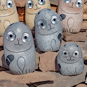 Zaer Ltd International Set of 3 Solar "Rock" Cats with Light Up Eyes in Three Assorted Colors VA100003-SET View 4