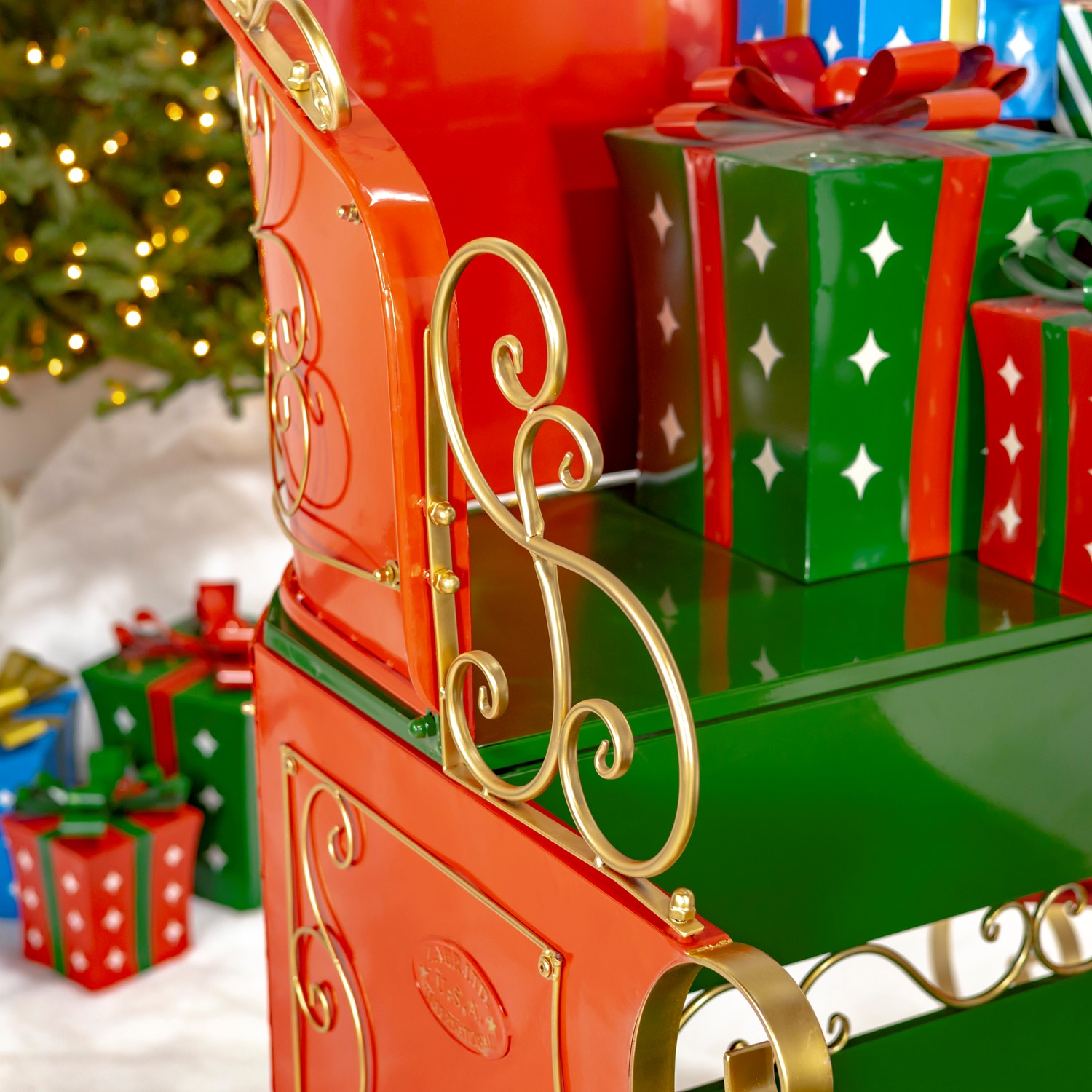 5.5ft. Tall Elegant Metal Christmas Sleigh 