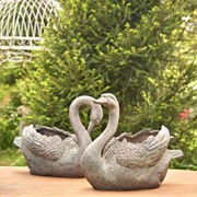 Zaer Ltd International Set of 2 Magnesium Swan Planters "Derek & Odette" ZR145470 View 6