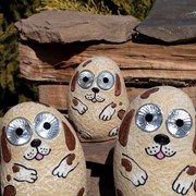 Zaer Ltd International Set of 3 Solar "Rock" Dogs with Light Up Eyes in 3 Assorted Colors VA200003-SET View 6