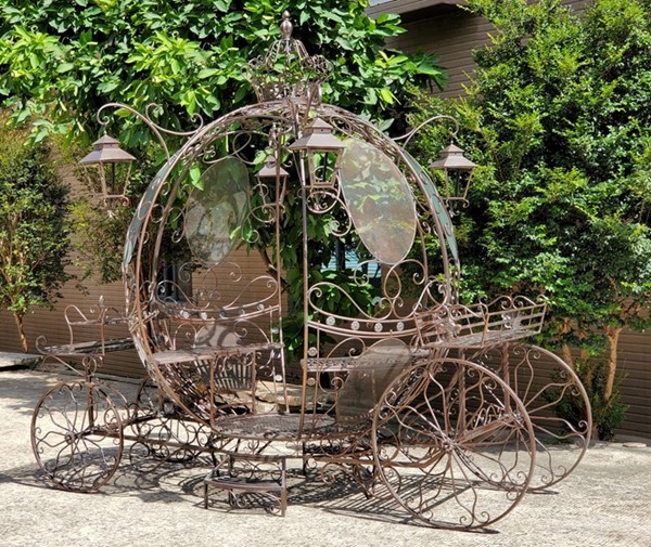 Buy Outdoor Garden Decor Products | Decorative Garden