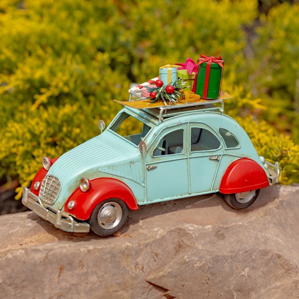 1940's Classic Style Car with Christmas Tree and Gifts